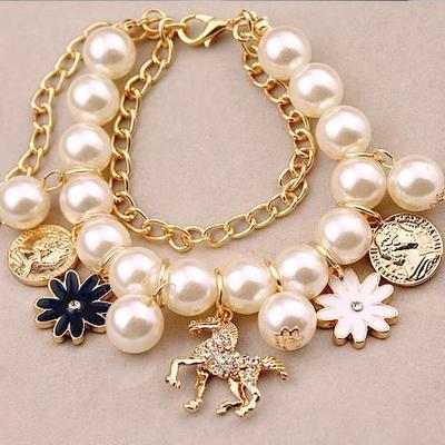 Pulsera de Perlas y Flores